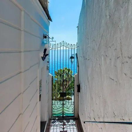 Imperati By Alcione Bed & Breakfast 4*